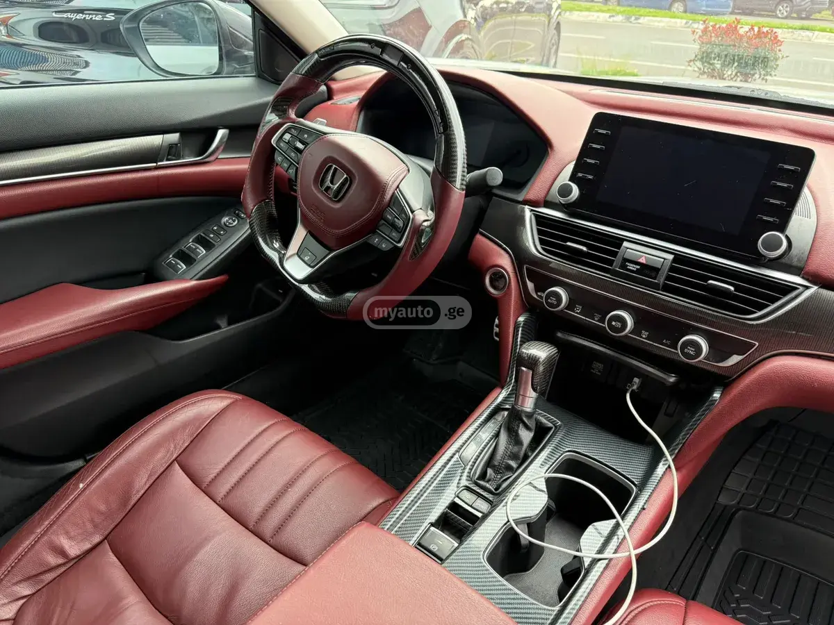 Honda Accord 2018 — photo 2
