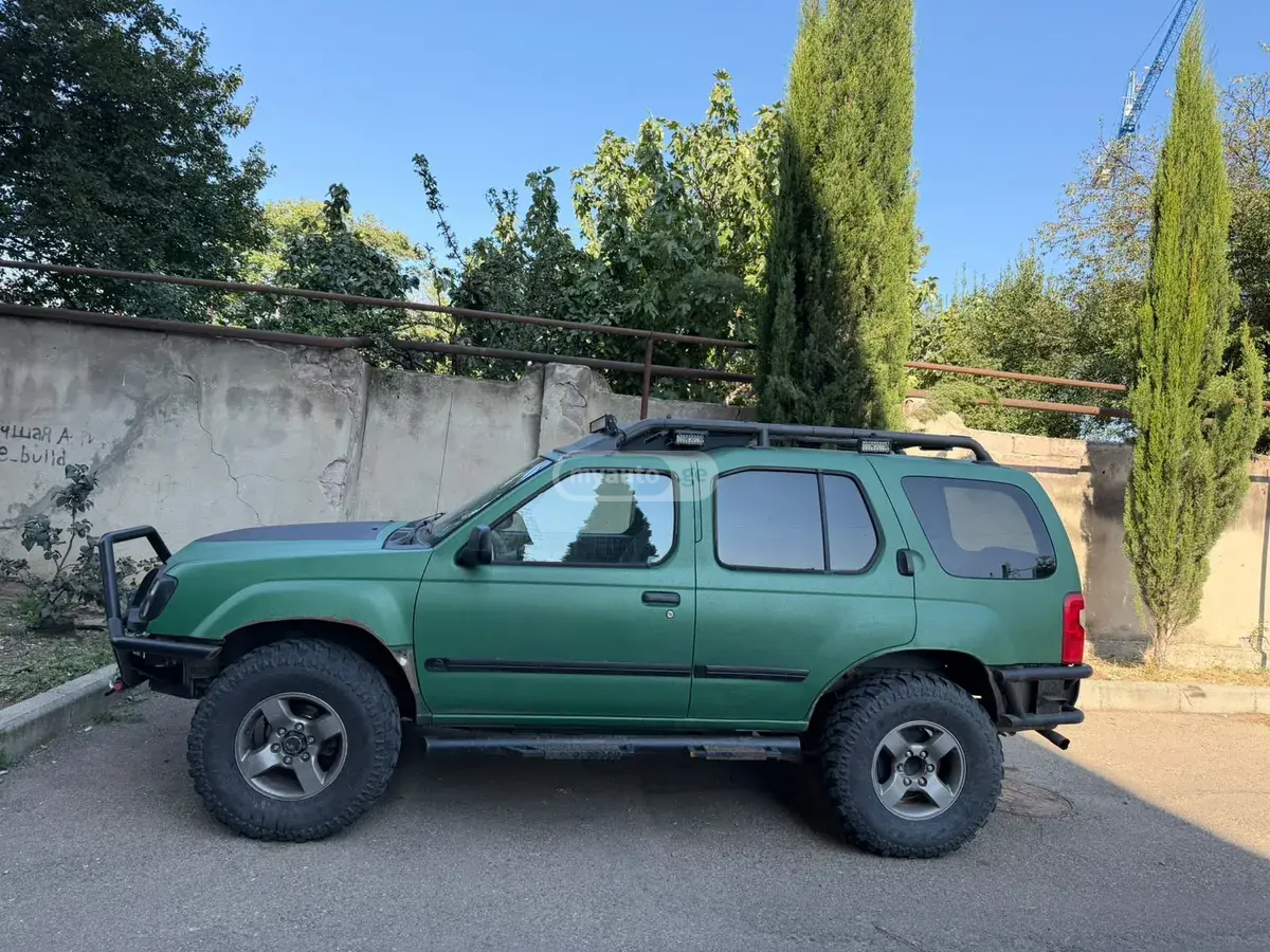 Nissan Xterra 2002 — photo 2