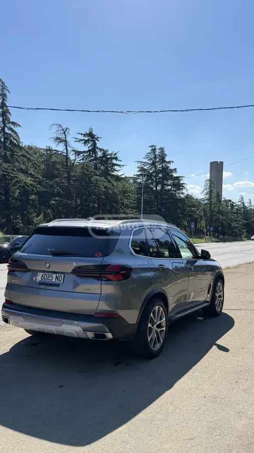 BMW X5 2024 — photo 2