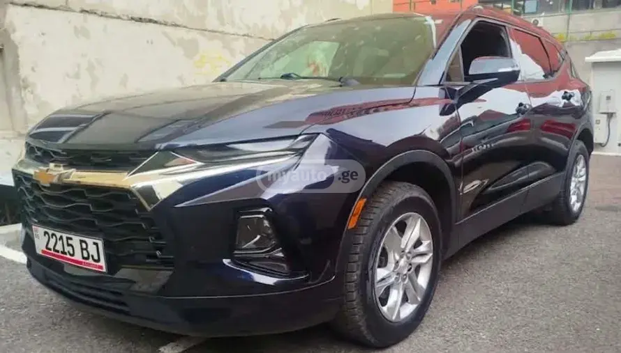Chevrolet Blazer 2020 — photo 2