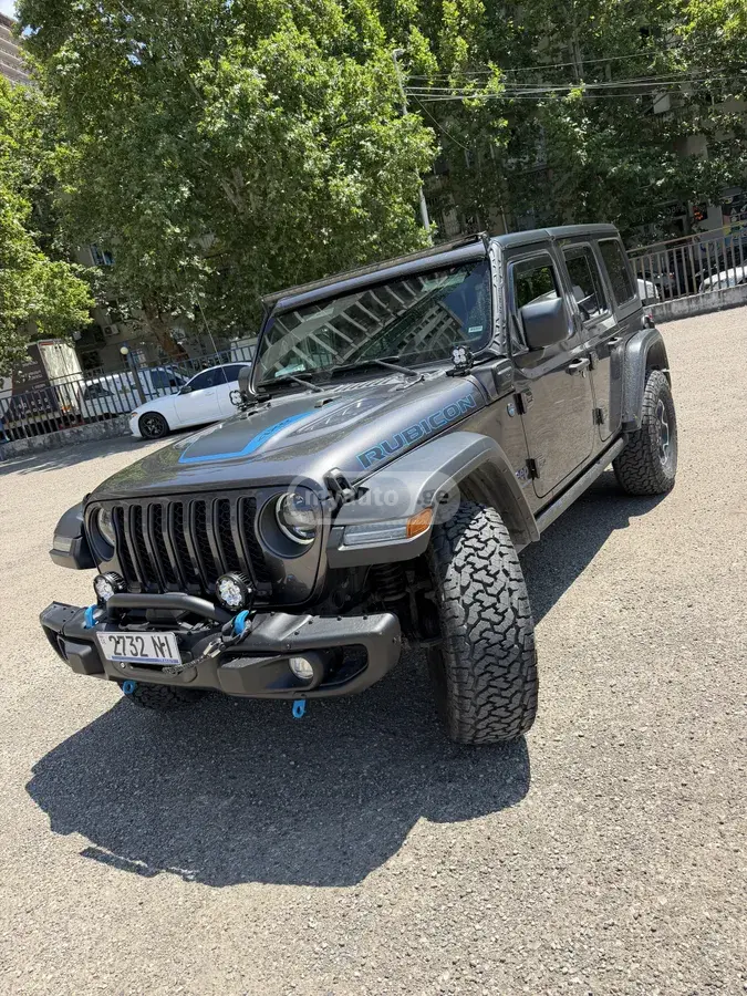 Jeep Wrangler 2023 — photo 2