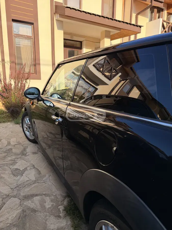 Mini Cooper 2012 — photo 2