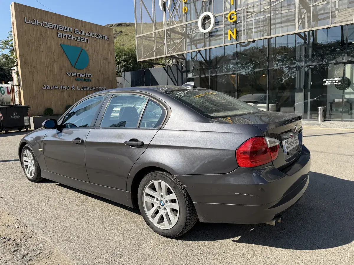 BMW 325 2006 — photo 2