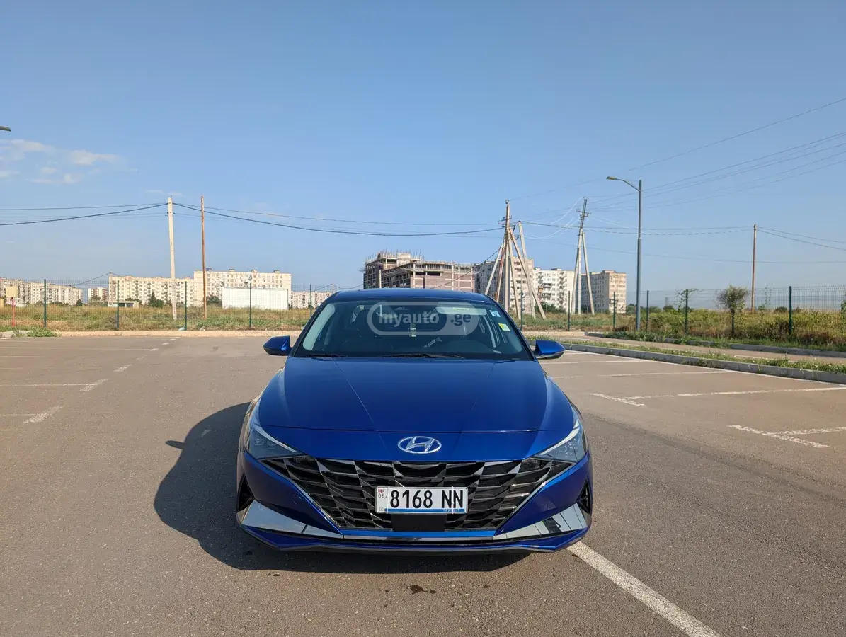 Hyundai Elantra 2022 — photo 2