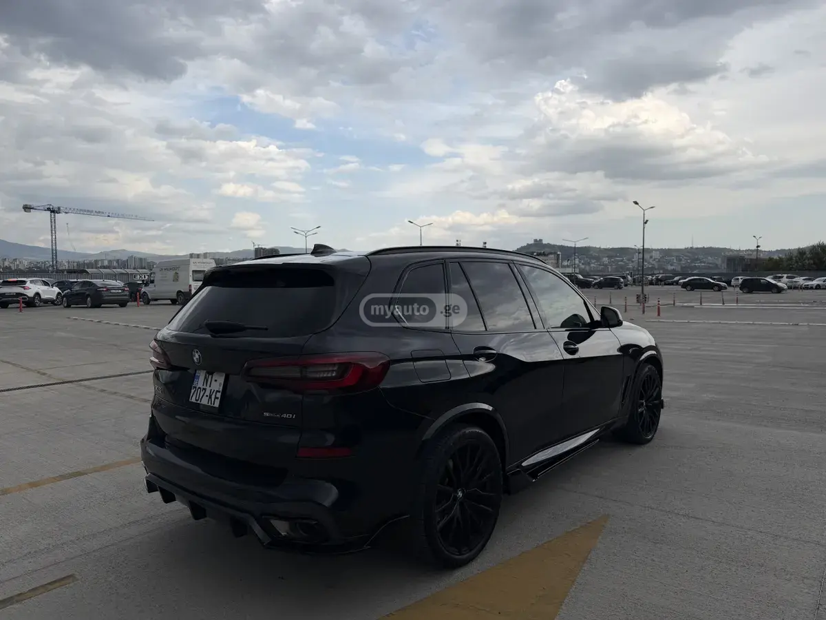 BMW X5 2022 — photo 2