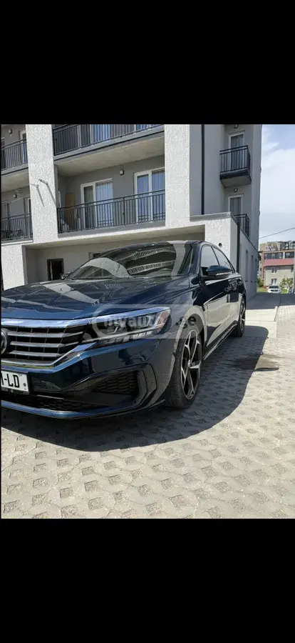 Volkswagen Passat 2021 — photo 2