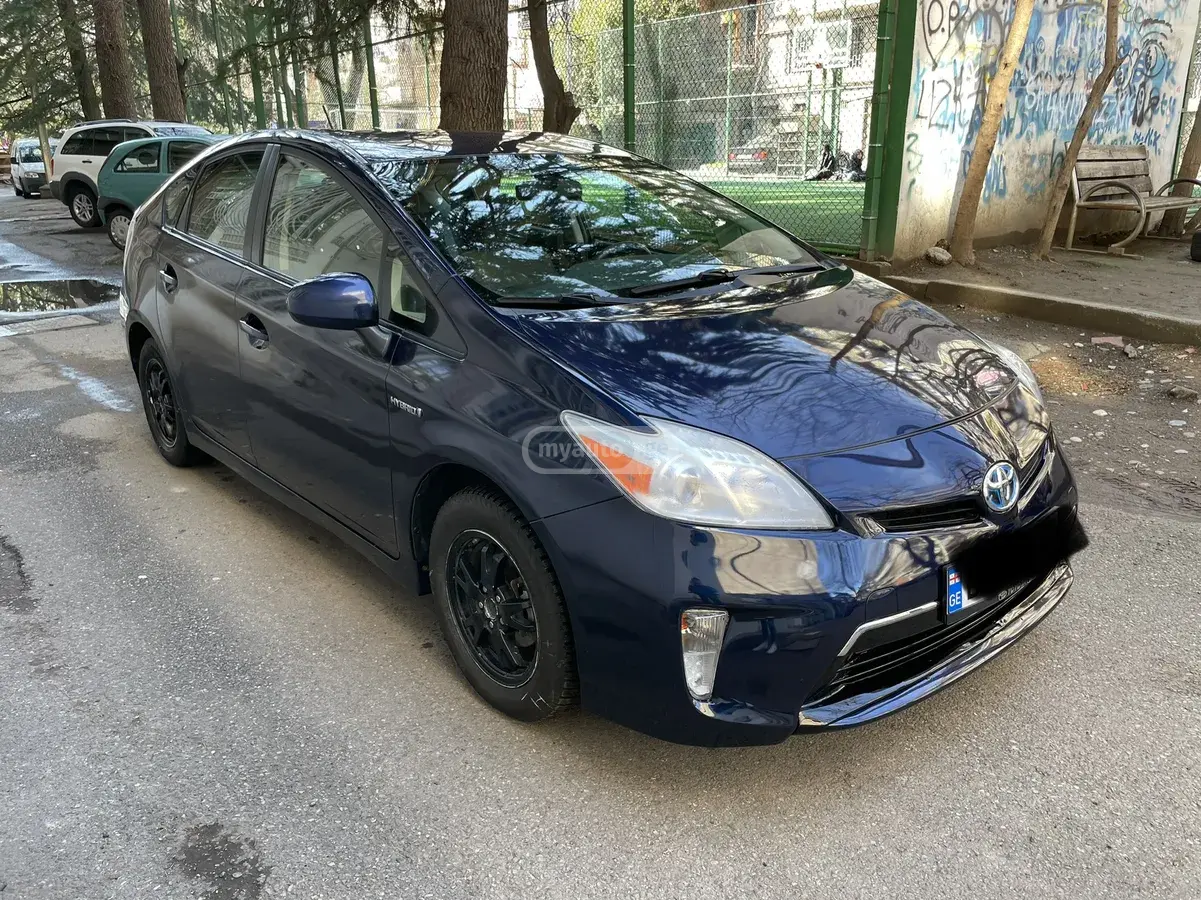 Toyota Prius 2012 — photo 2
