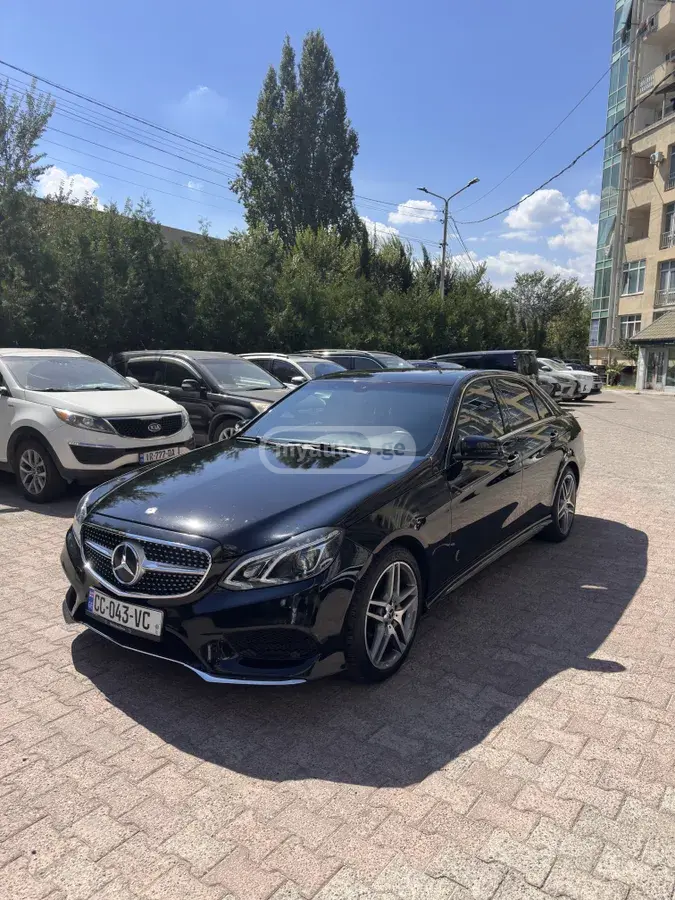 Mercedes-Benz E 350 2014 — photo 2