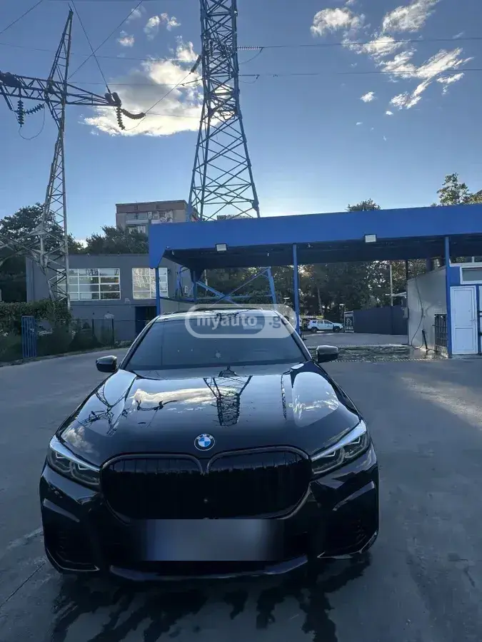 BMW 740