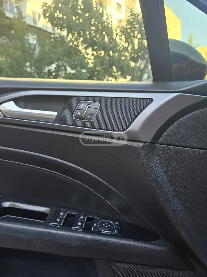 Ford Fusion 2016 — photo 2