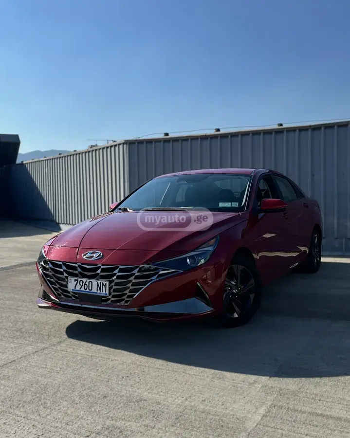 Hyundai Elantra 2022 — photo 2