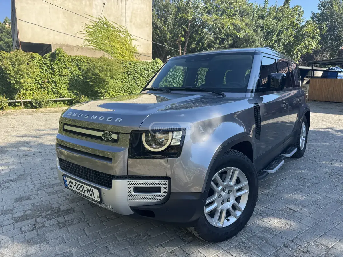 Land Rover Defender 110