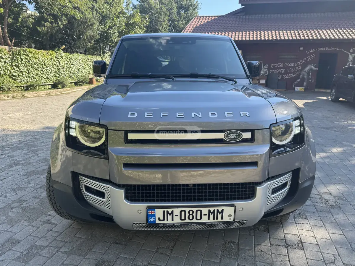 Land Rover Defender 110 2023 — photo 2