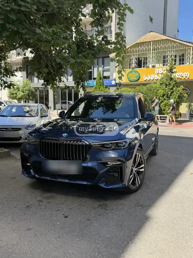 BMW X7