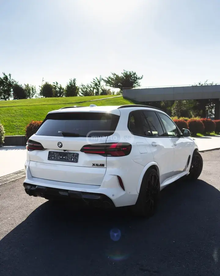 BMW X5 2024 — photo 2