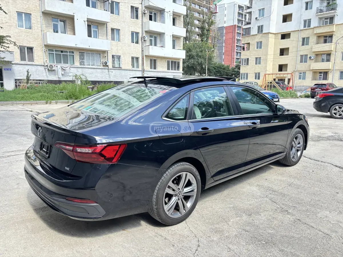 Volkswagen Jetta 2022 — photo 2