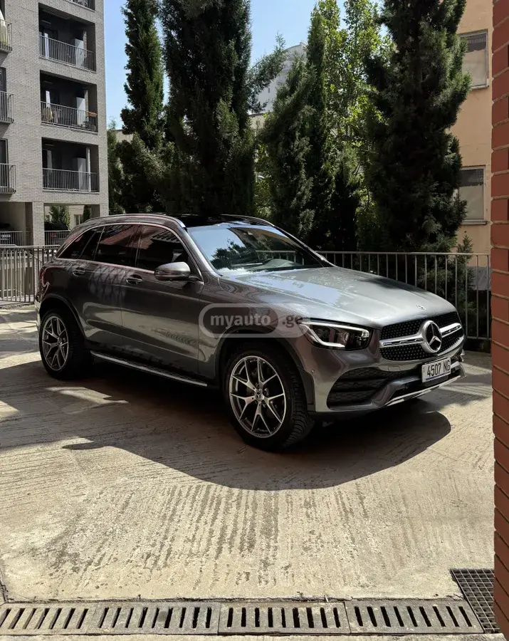 Mercedes-Benz GLC 300 2021 — photo 2