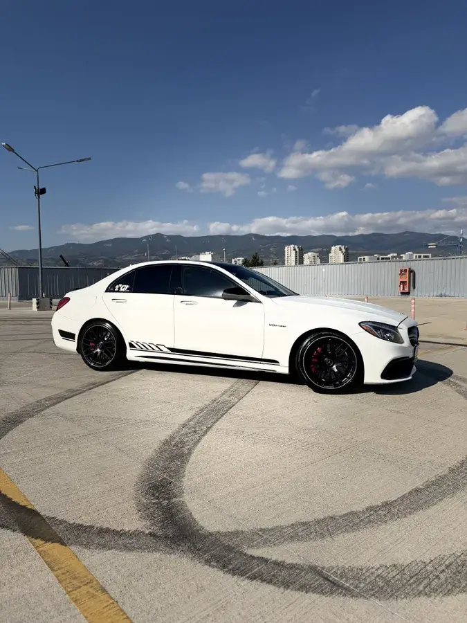 Mercedes-Benz C 63 AMG 2015 — photo 2