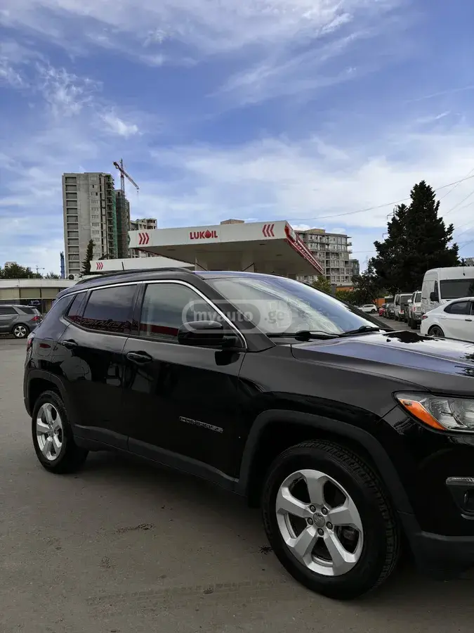 Jeep Compass 2018 — photo 2