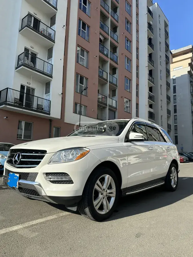Mercedes-Benz ML 350 2015 — photo 2