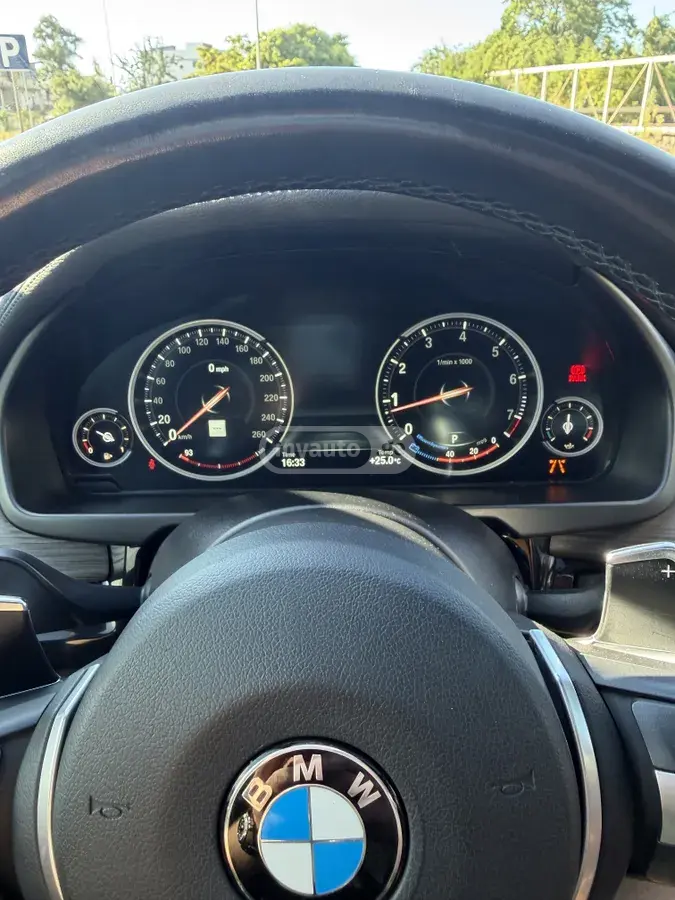 BMW X6 2018 — photo 2