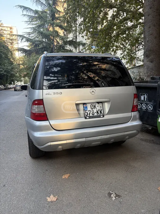 Mercedes-Benz ML 350 2002 — photo 2