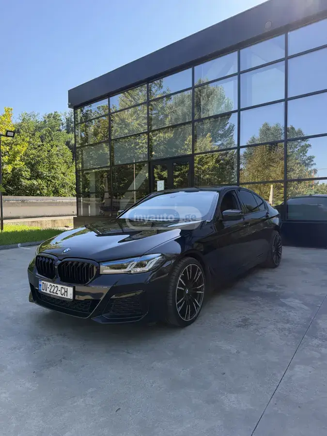 BMW 530 2018 — photo 2