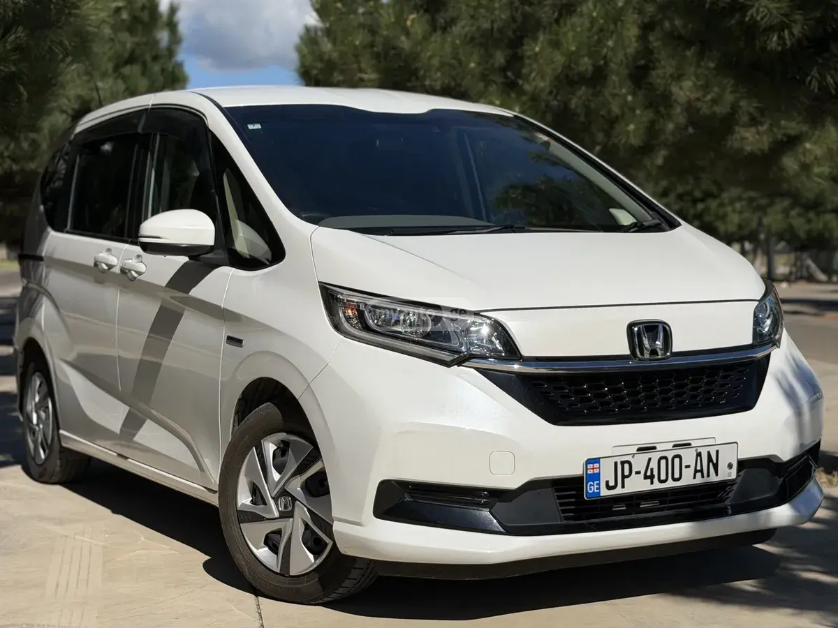 Honda Freed 2021 — photo 2