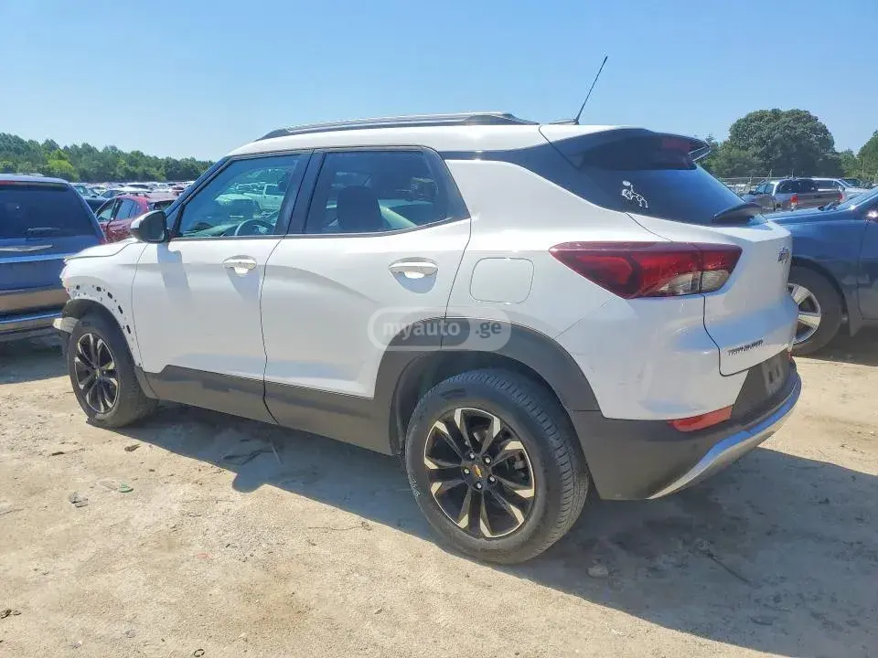 Chevrolet Trailblazer 2020 — photo 2