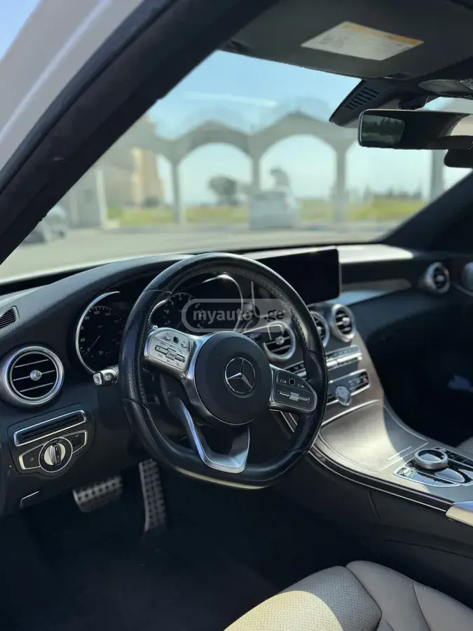 Mercedes-Benz C 300 2021 — photo 2