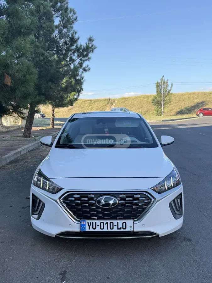 Hyundai Ioniq