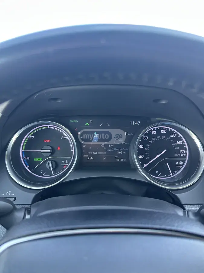 Toyota Camry 2020 — photo 2