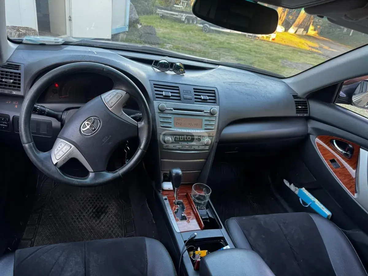 Toyota Camry 2007 — photo 2