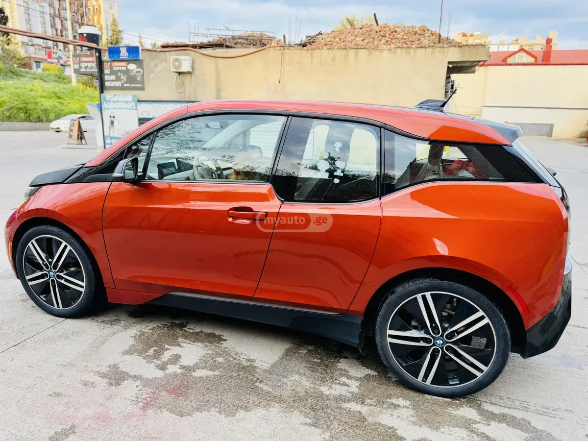 BMW i3