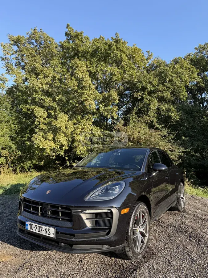 Porsche Macan 2023 — photo 2