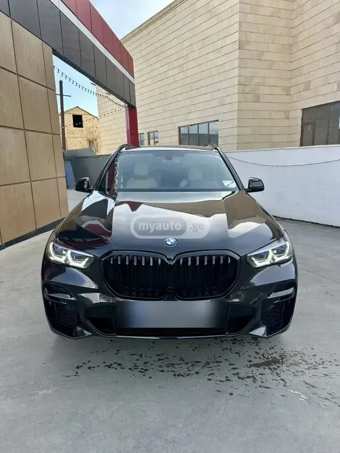BMW X5 2022 — photo 2