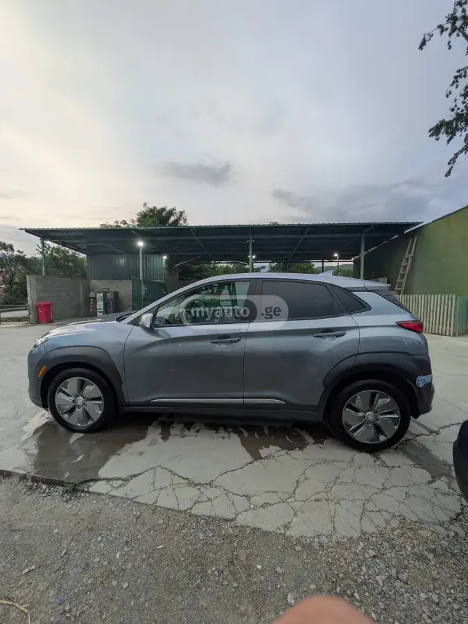 Hyundai Kona 2020 — photo 2