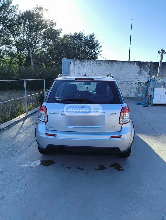 Suzuki SX4 2011 — photo 2