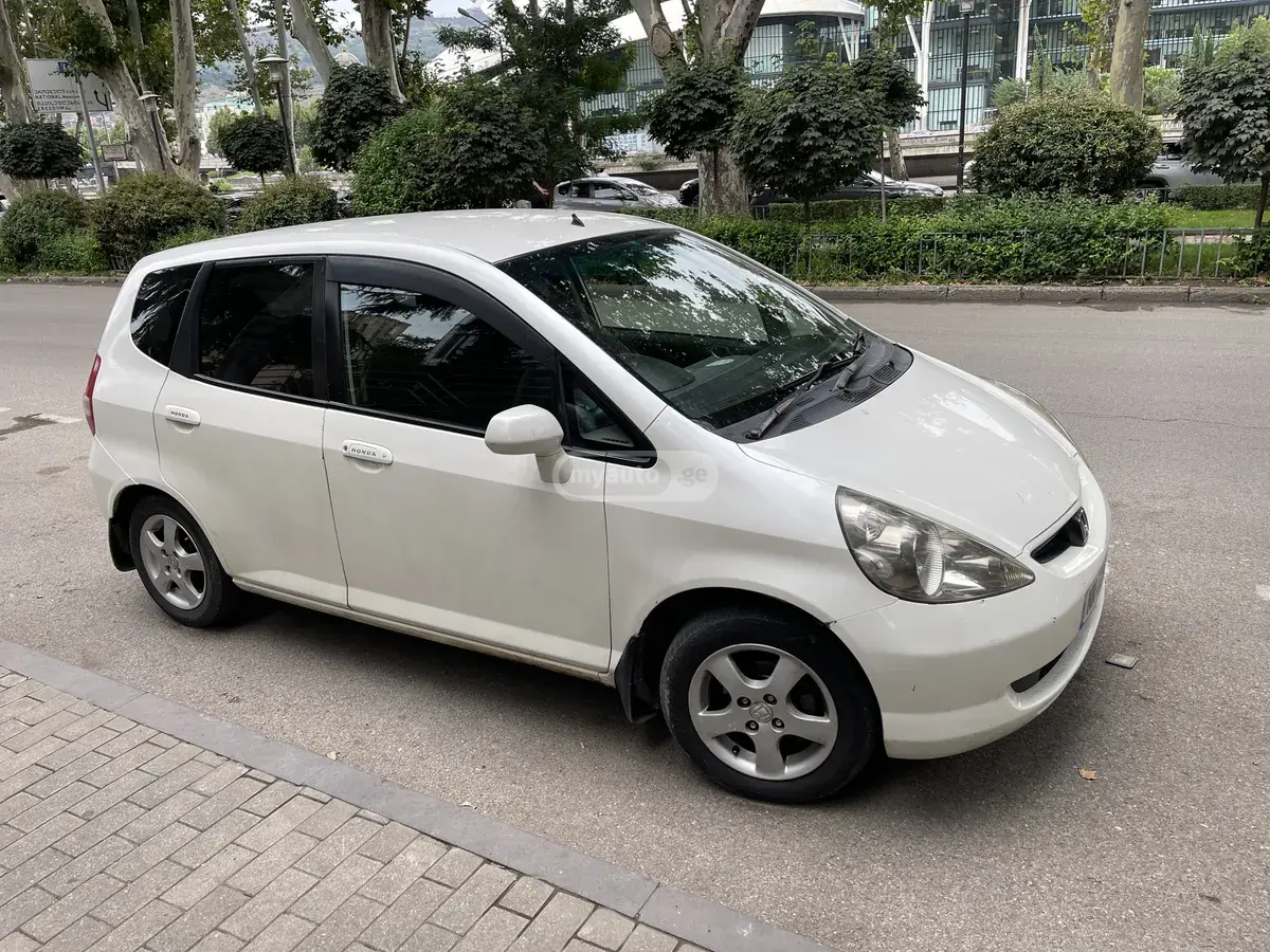 Honda Fit 2003 — photo 2