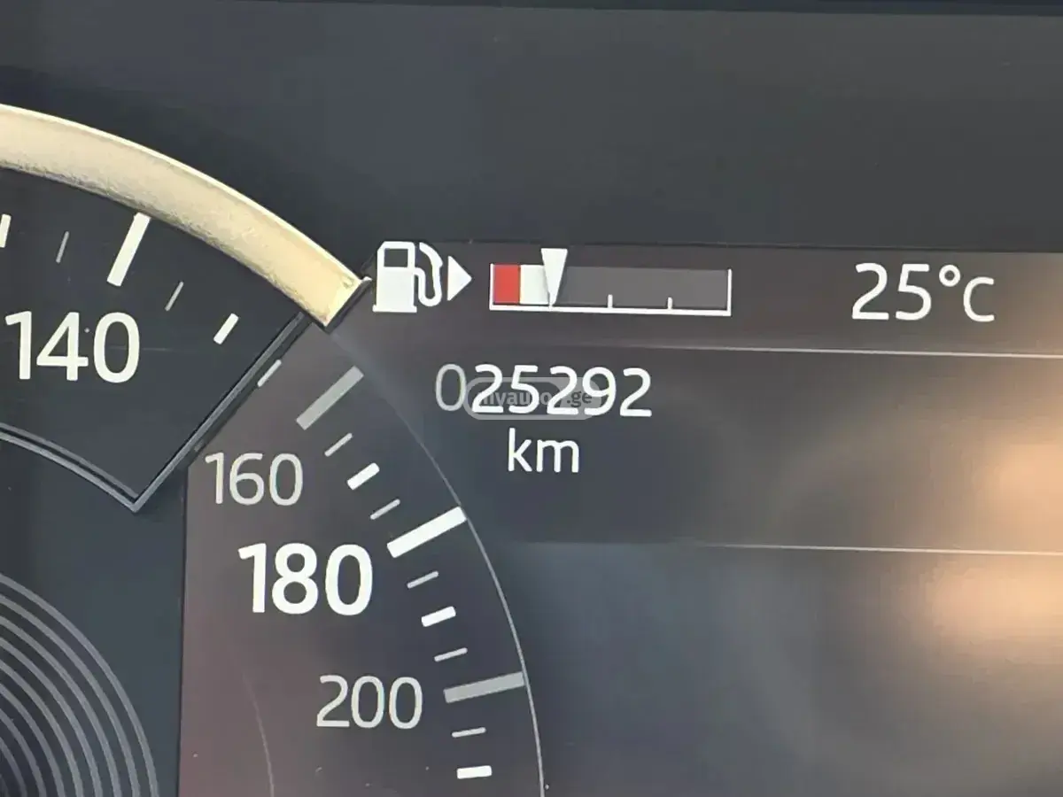 Jaguar F-Pace 2022 — photo 2