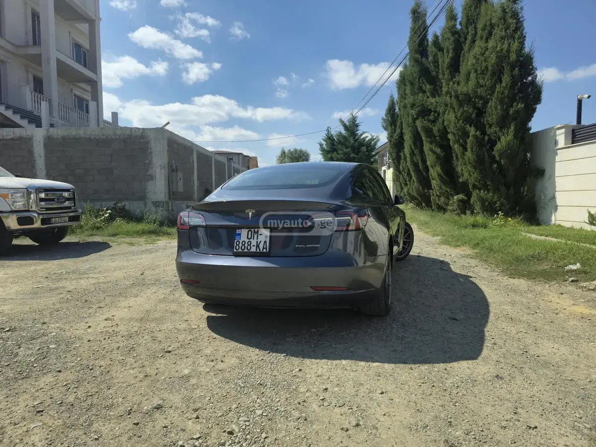 Tesla Model 3 2020 — photo 2