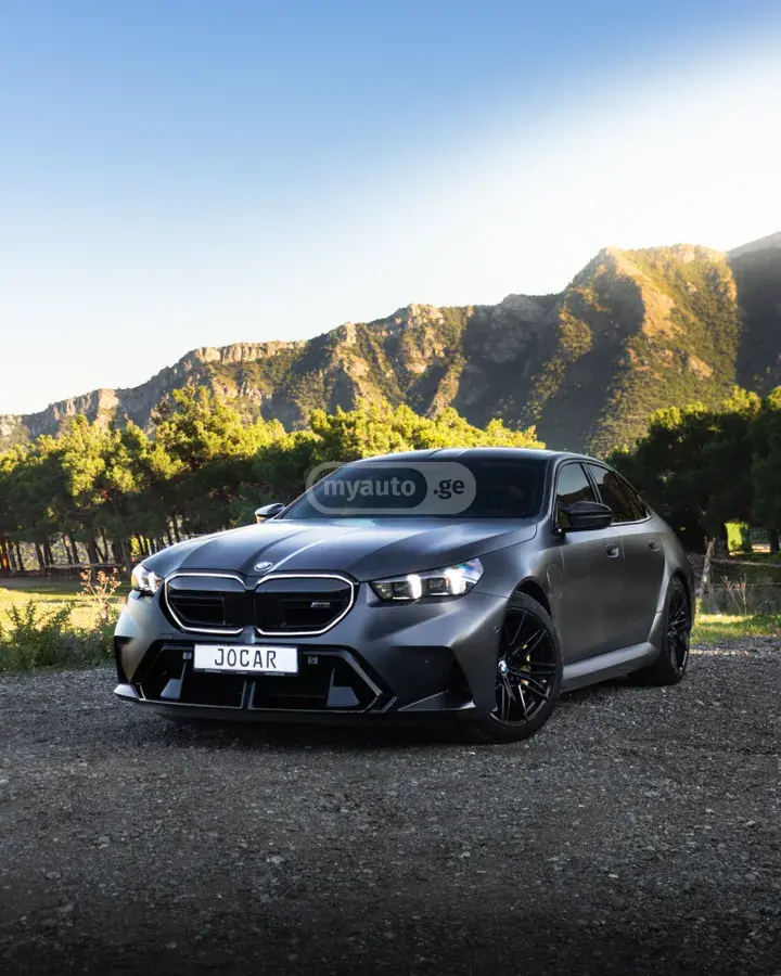 BMW M5
