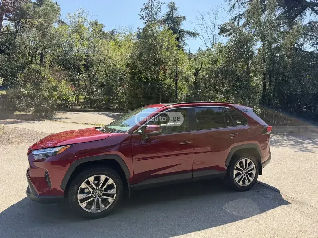 Toyota RAV4 2022 — photo 2