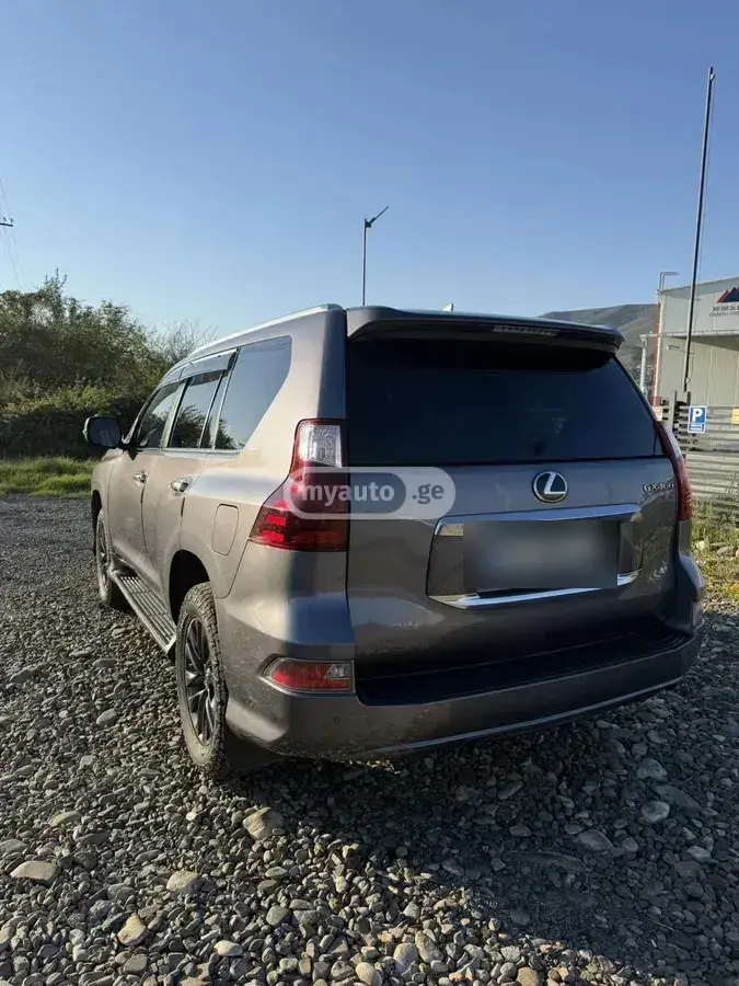 Lexus GX 460 2020 — photo 2