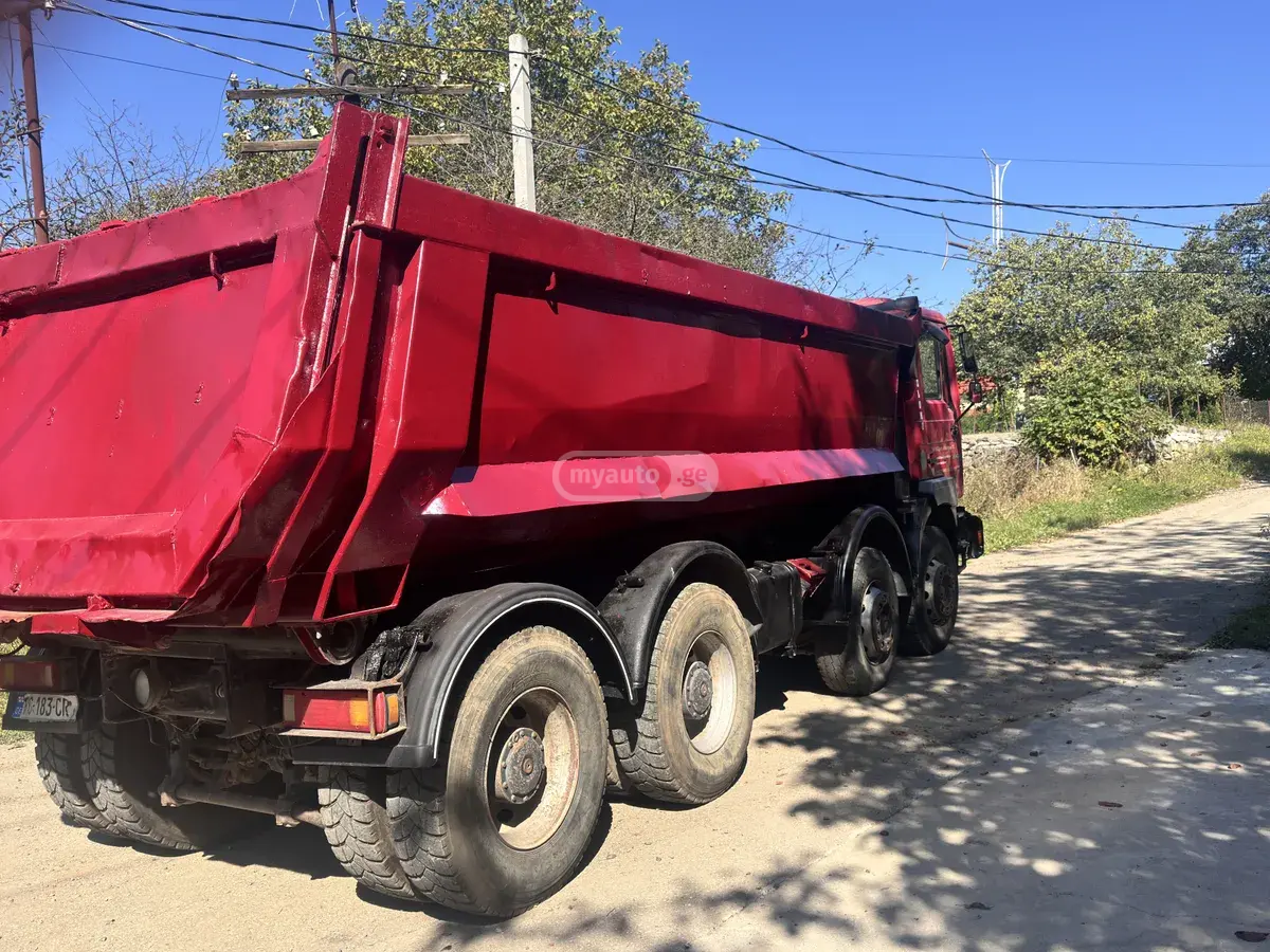 Man F 2000 2001 — photo 2