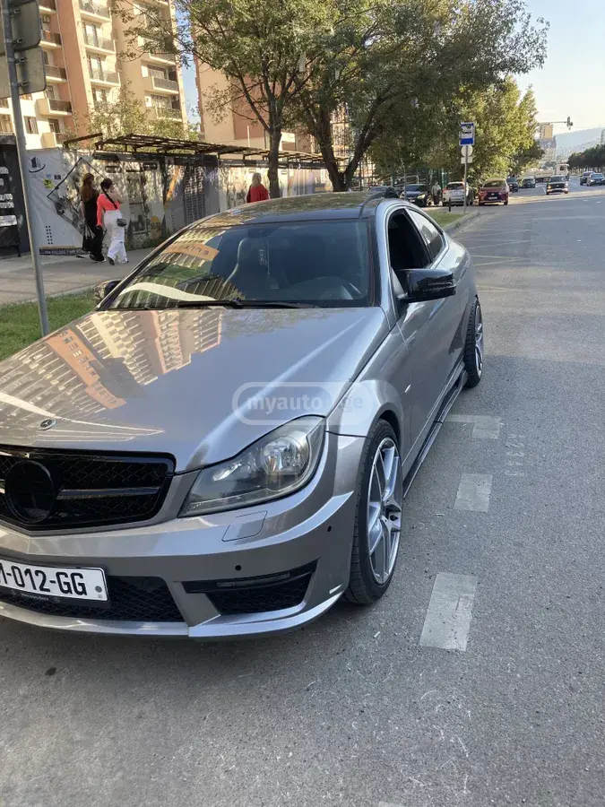 Mercedes-Benz C 250 2012 — photo 2