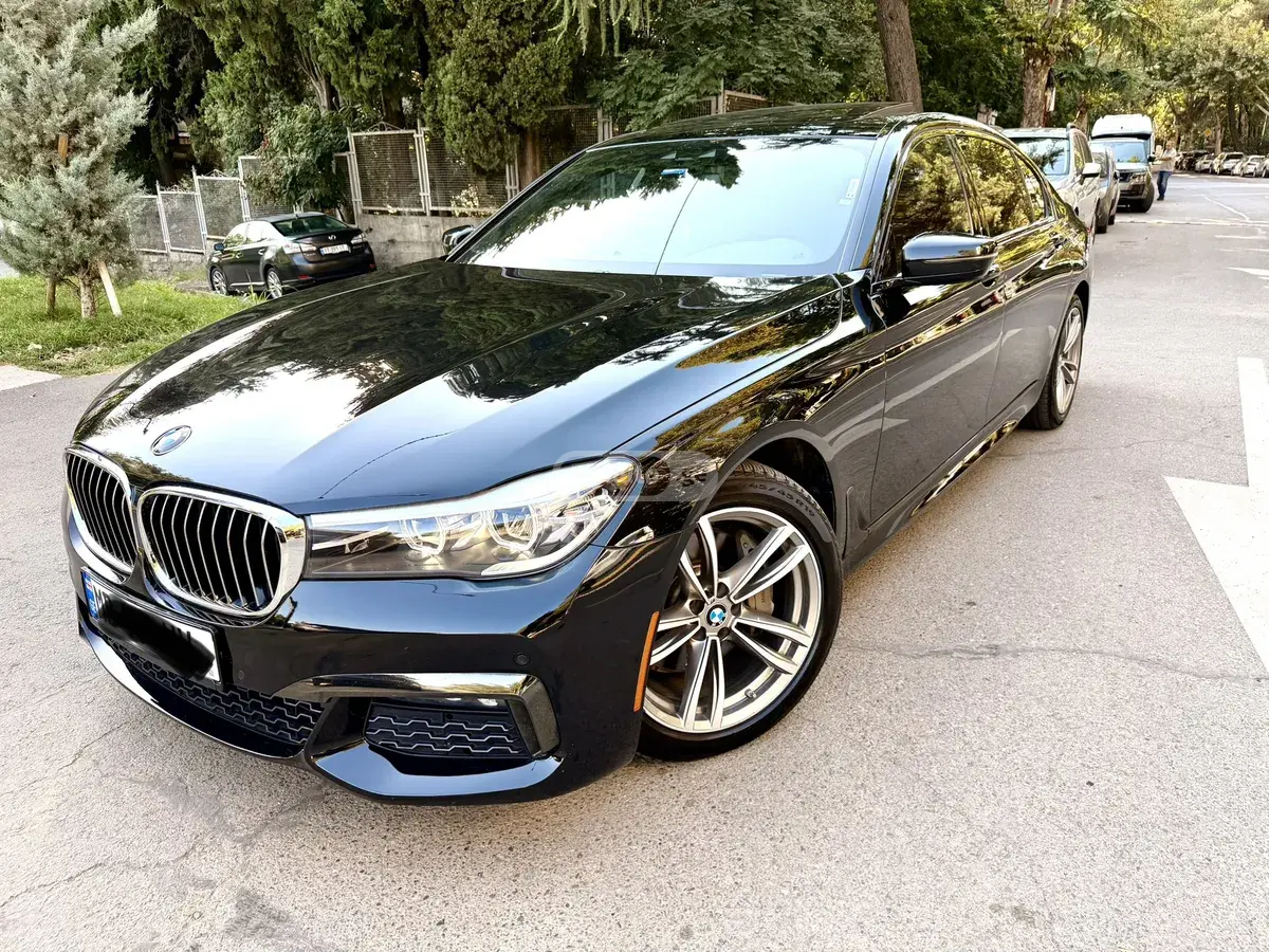 BMW 740