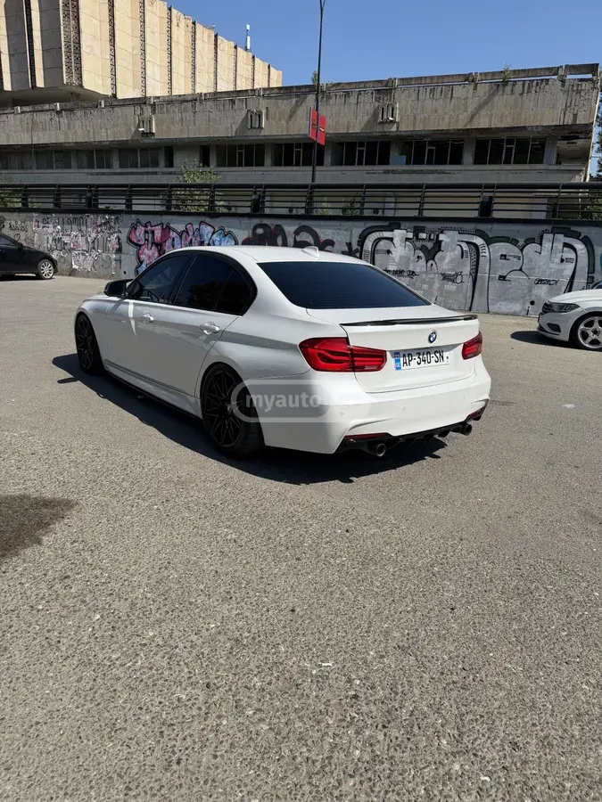 BMW 340 2017 — photo 2