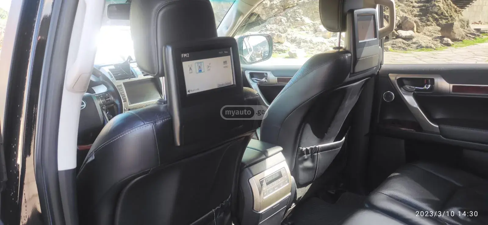 Lexus GX 460 2011 — photo 2