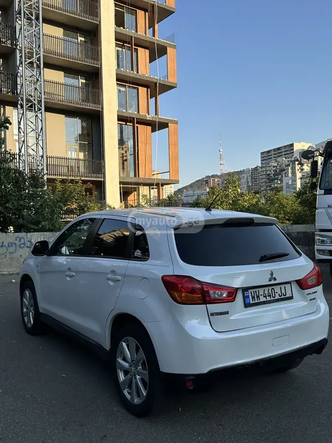 Mitsubishi Outlander Sport 2015 — photo 2